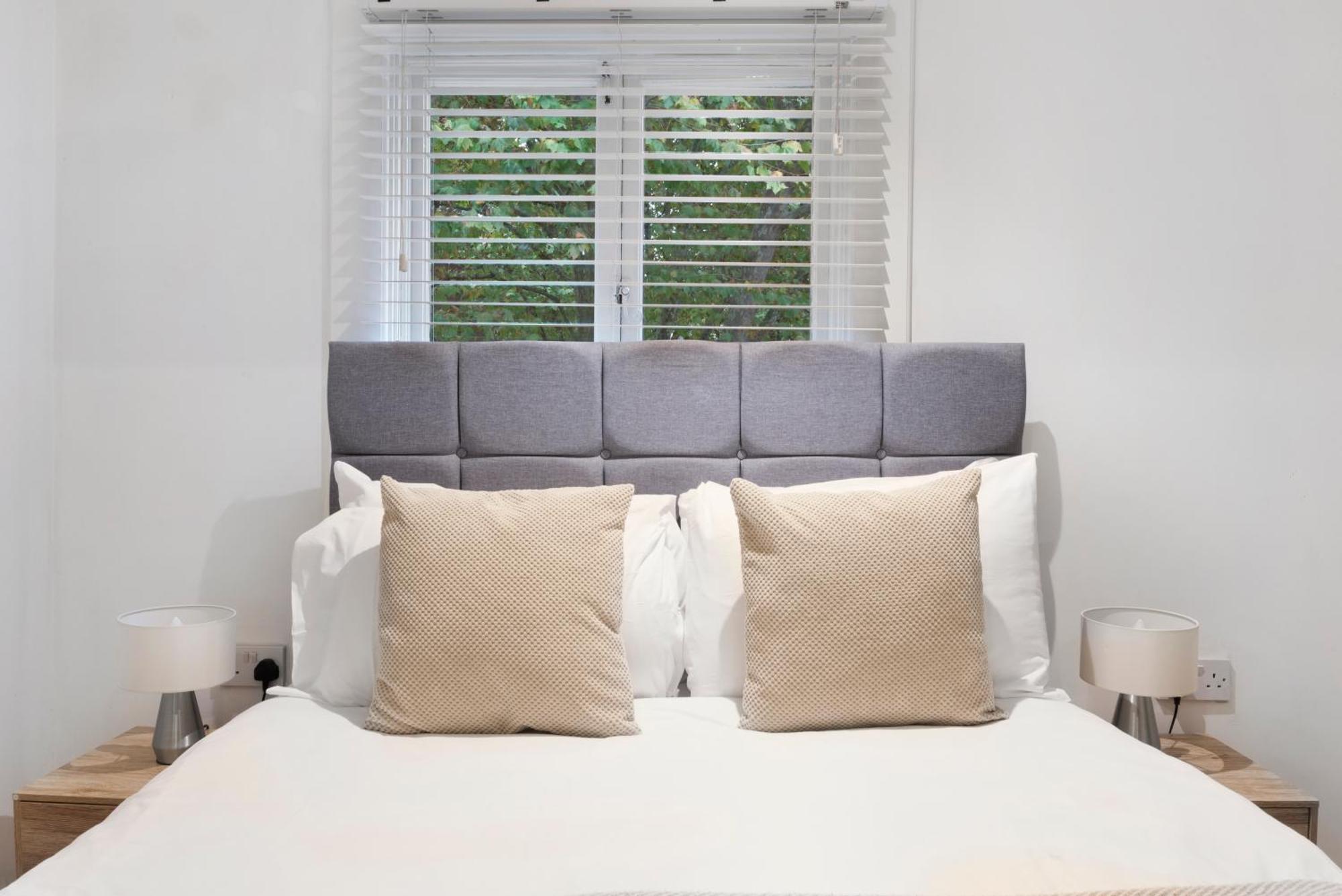 2 Bed Piccadilly Apartment 4 لندن المظهر الخارجي الصورة