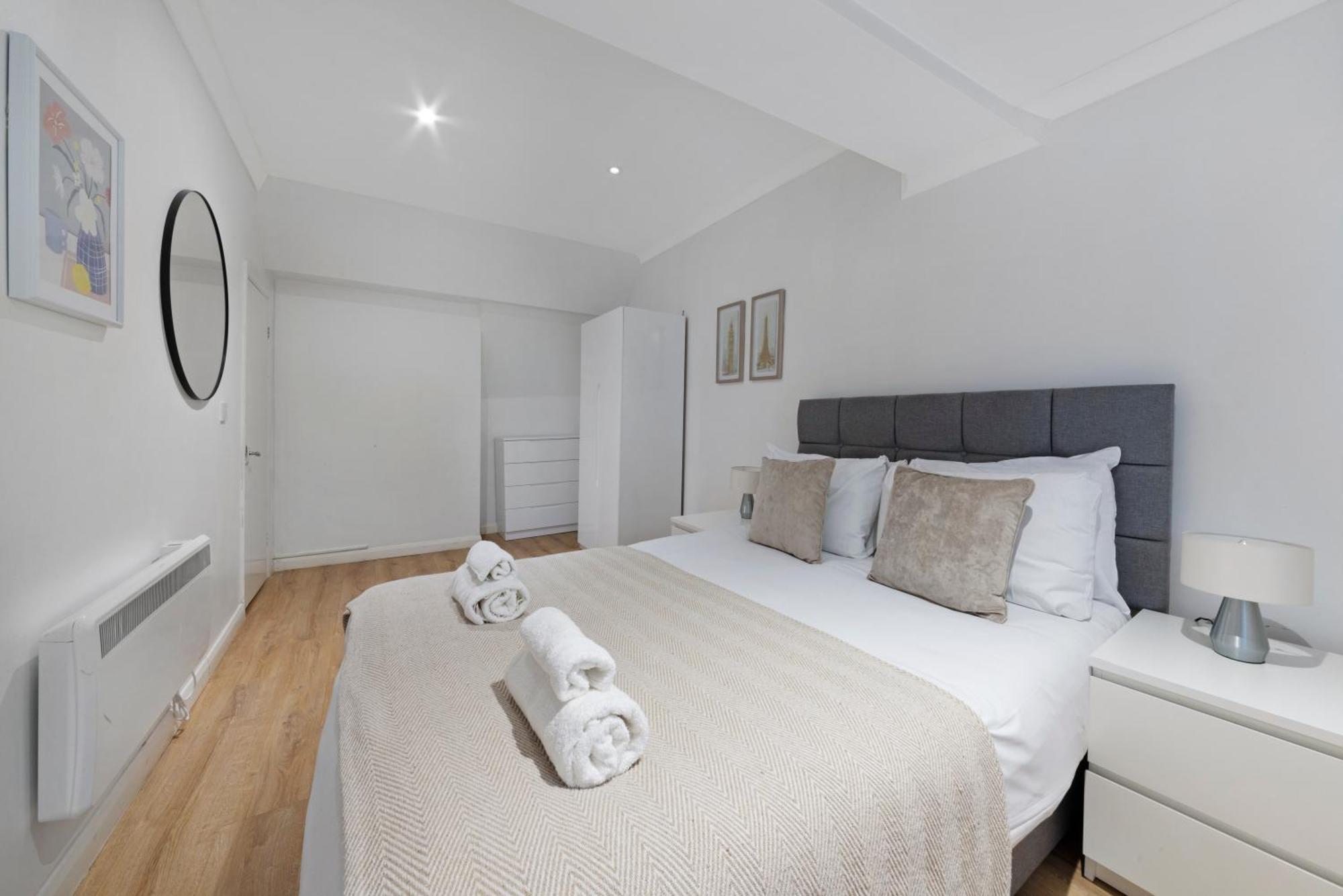 2 Bed Piccadilly Apartment 4 لندن المظهر الخارجي الصورة